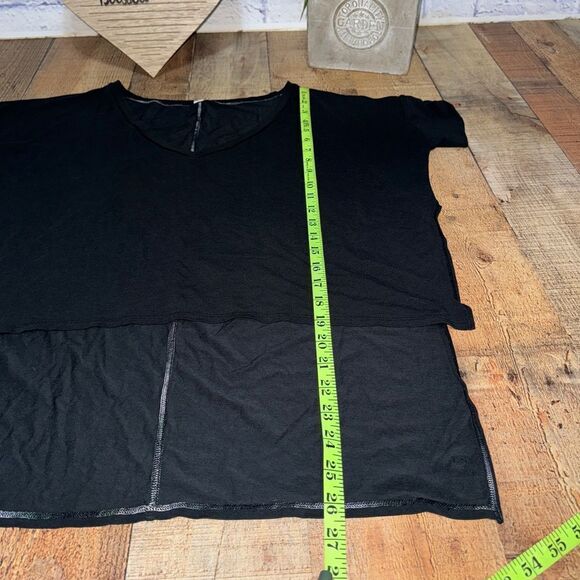 Lululemon My Mantra Short Sleeve
Black - Picture 13 of 16